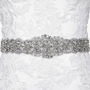 lovful Bridal Rhinsone White Belt